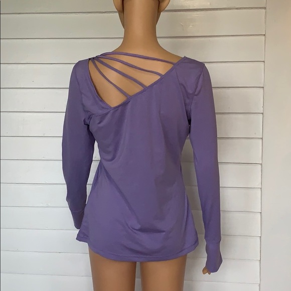 titika Tops - Titika athletic top with cut outs